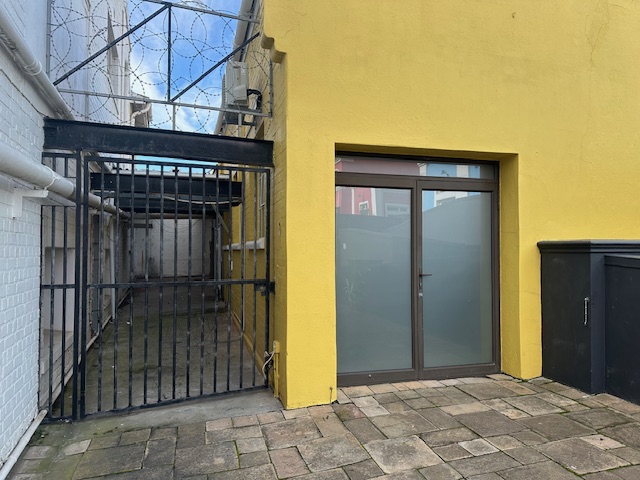 To Let commercial Property for Rent in Woodstock Western Cape